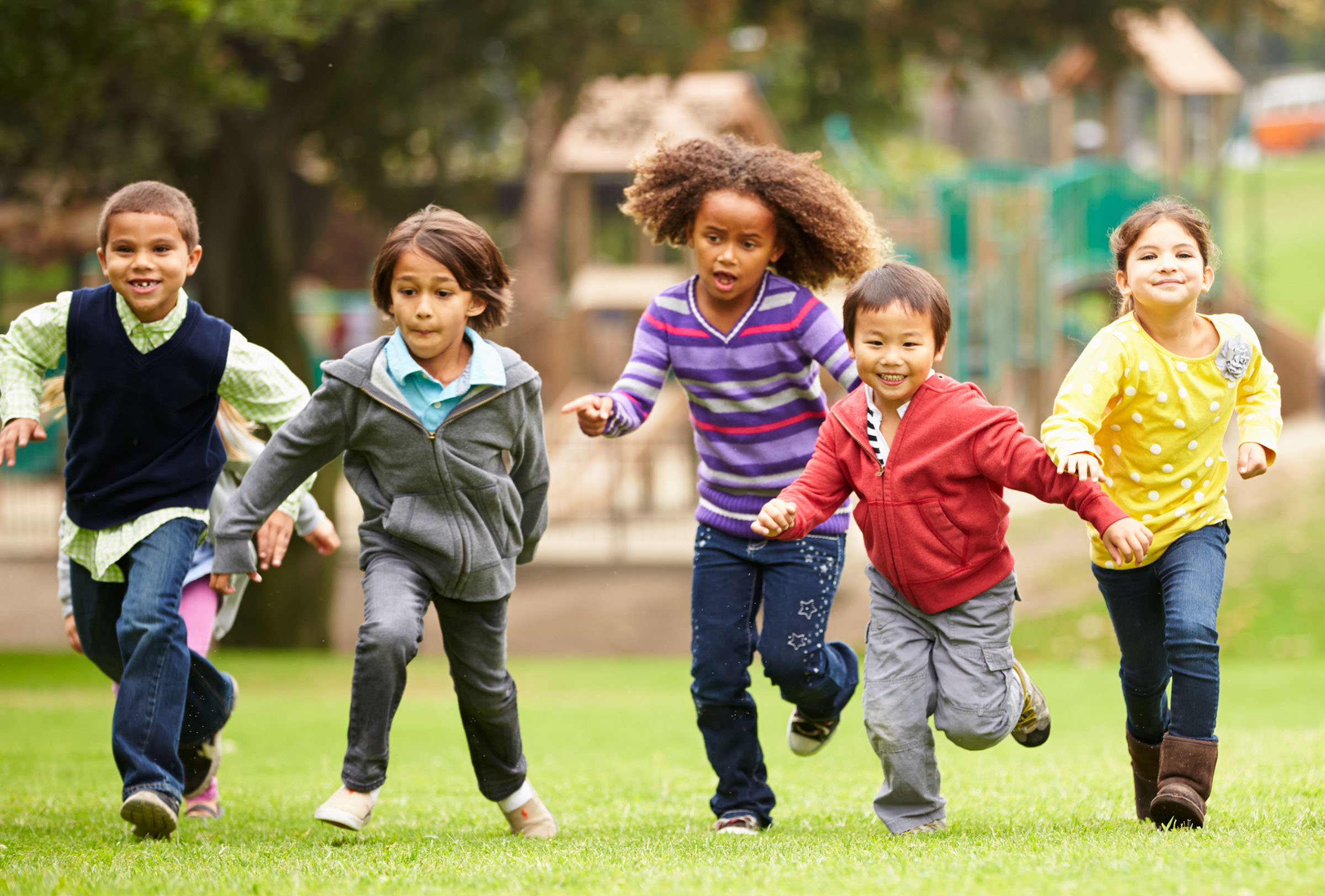kids running small.jpg