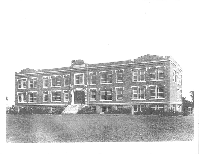 A picture of Portland High School in 1933